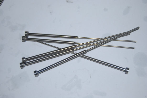 قالب پین های اجکتور مربعی DIN1530C DIN1530CH , پین های اجکتور دای شانه DME