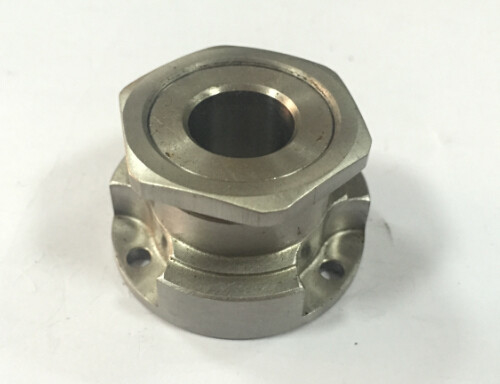 قطعات تراشکاری CNC فولاد ضد زنگ قطعات ریخته گری آلیاژ روی برای قطعات خودرو